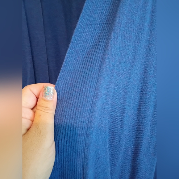 Old Navy Women's Size Large Blue/Purple Cardigan. - Picture 9 of 10